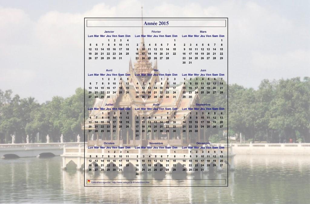 Calendrier 2015 annuel à imprimer, format paysage, une ligne par trimestre, incrusté au centre d'une photo