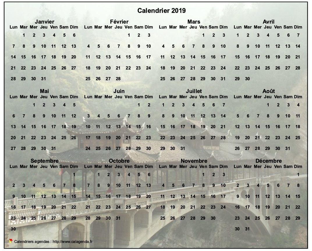 Calendrier 2019 annuel à imprimer, format paysage, quatre colonnes par trois lignes, par dessus une photo