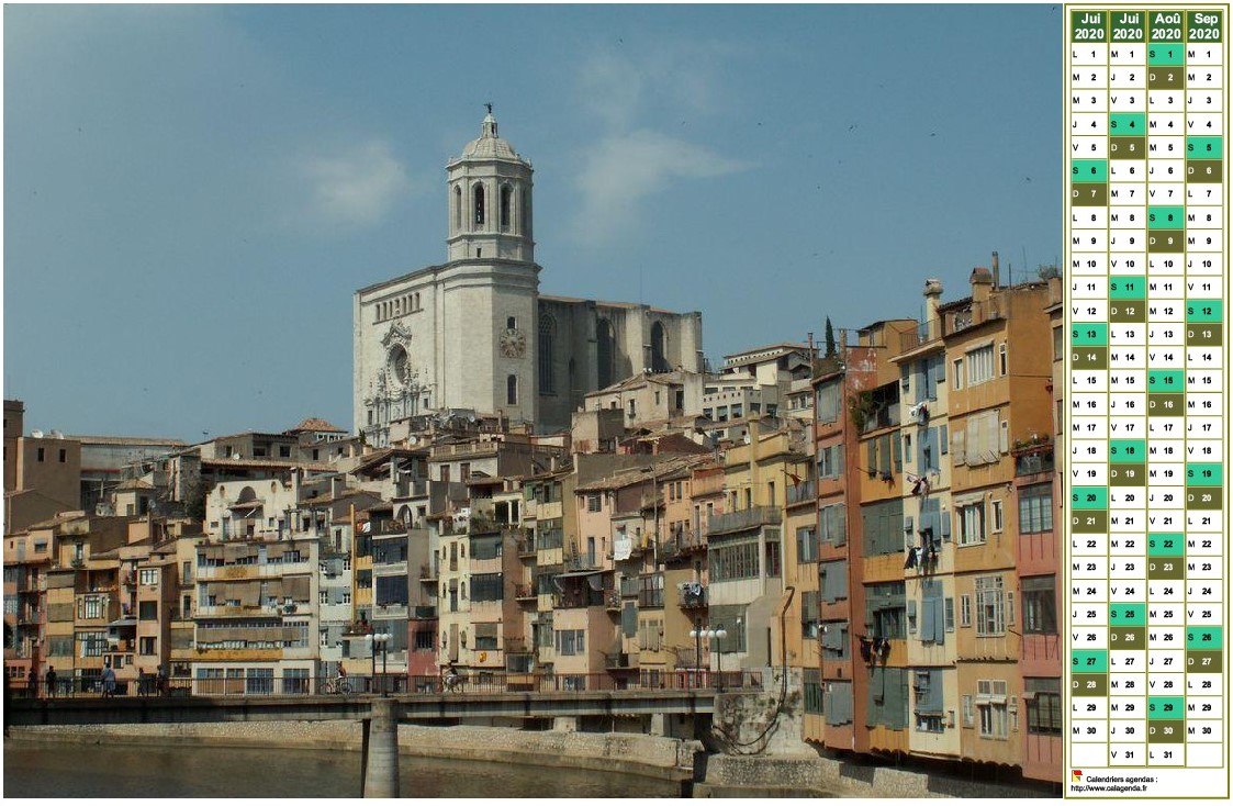 Calendrier à imprimer de quatre mois, format paysage, une colonne par mois,à droite d'une photo