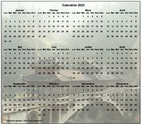 Calendrier 2023 annuel à imprimer, format paysage, quatre colonnes par trois lignes, par dessus une photo