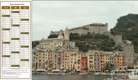 Calendrier 2027 à imprimer trimestriel, format paysage, une colonne par mois, à gauche d'une photo